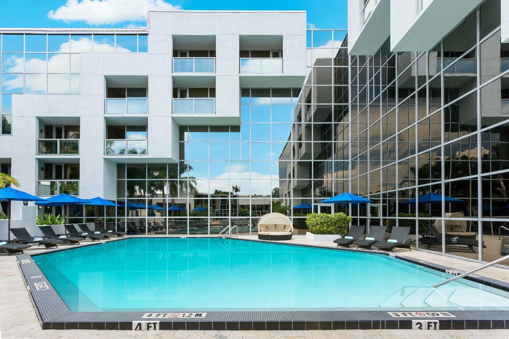 Sawgrass Grand Hotel And Suites Sports Complex Sunrise Exterior foto
